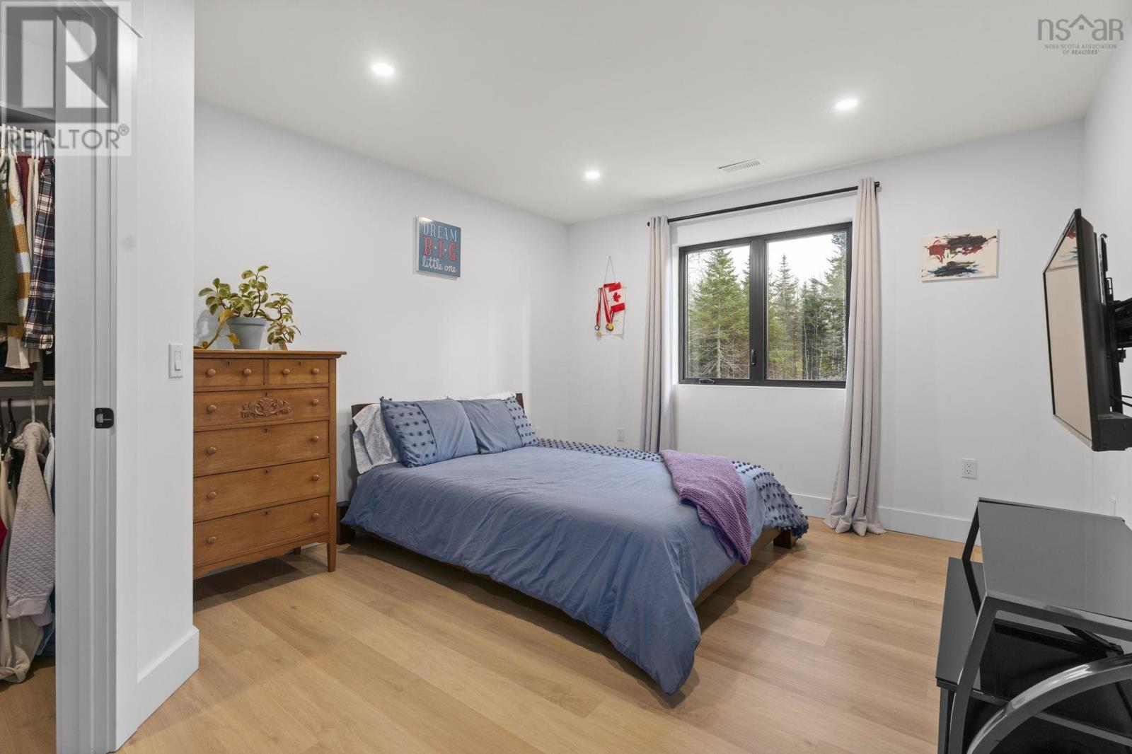 Property 40 of 49 of 106 Edward Dr