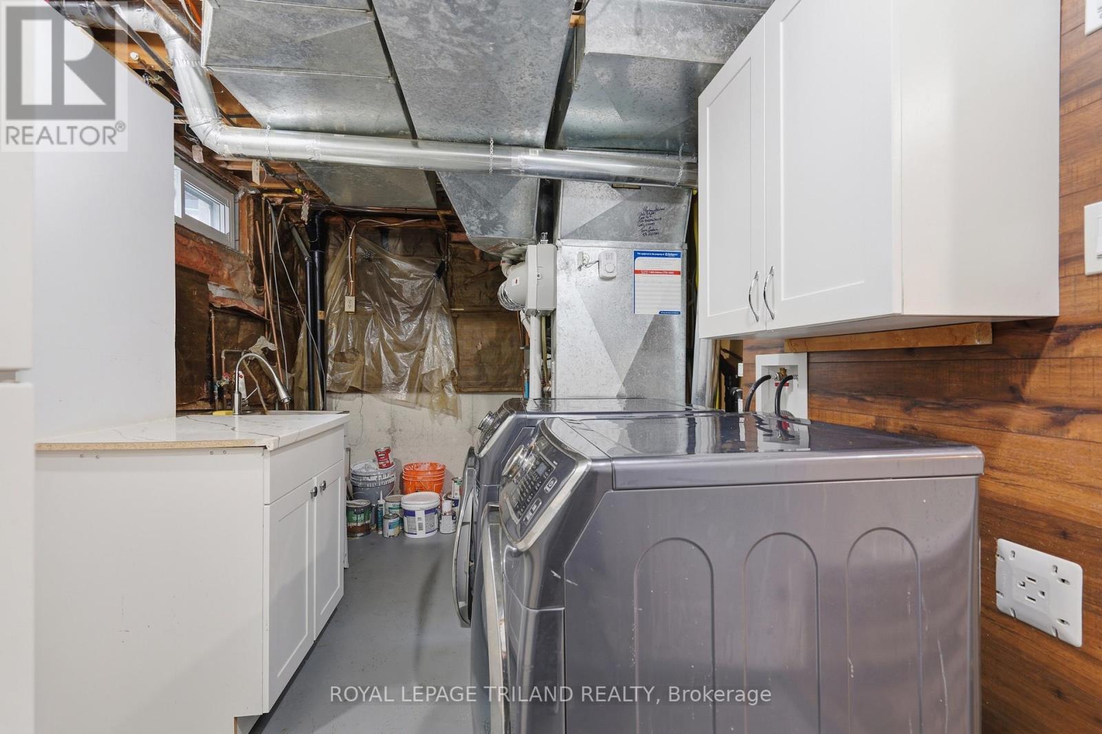 521 OSGOODE DRIVE Property Photo