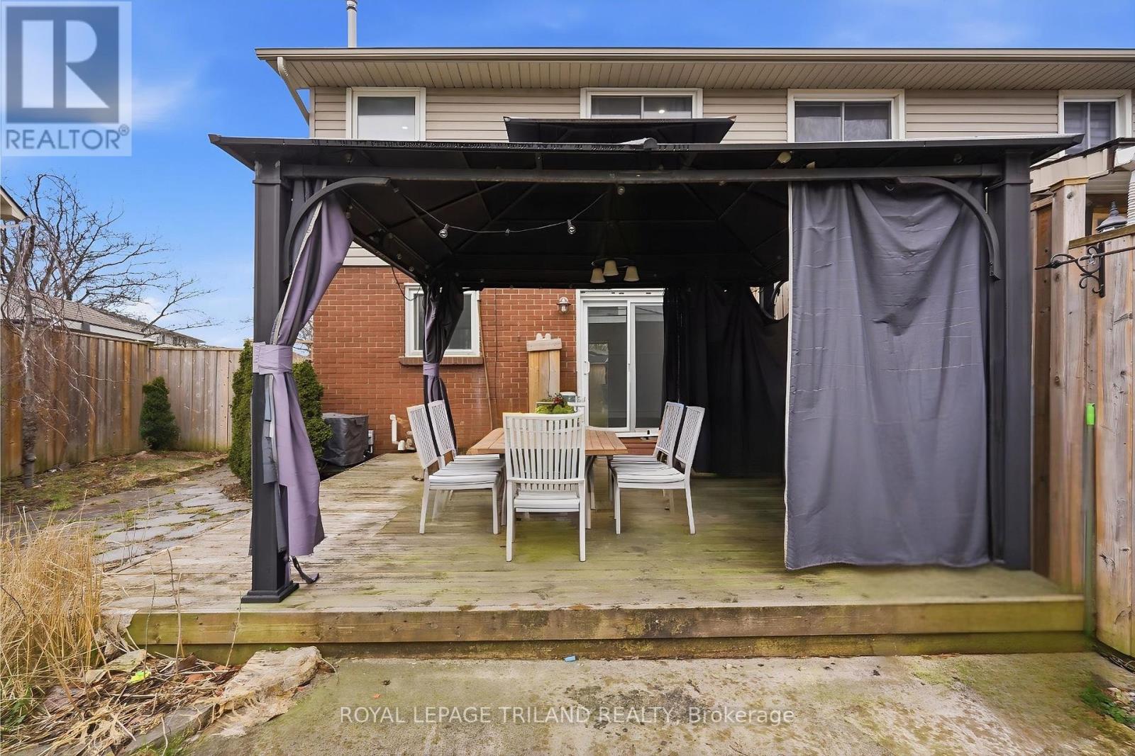 521 OSGOODE DRIVE Property Photo