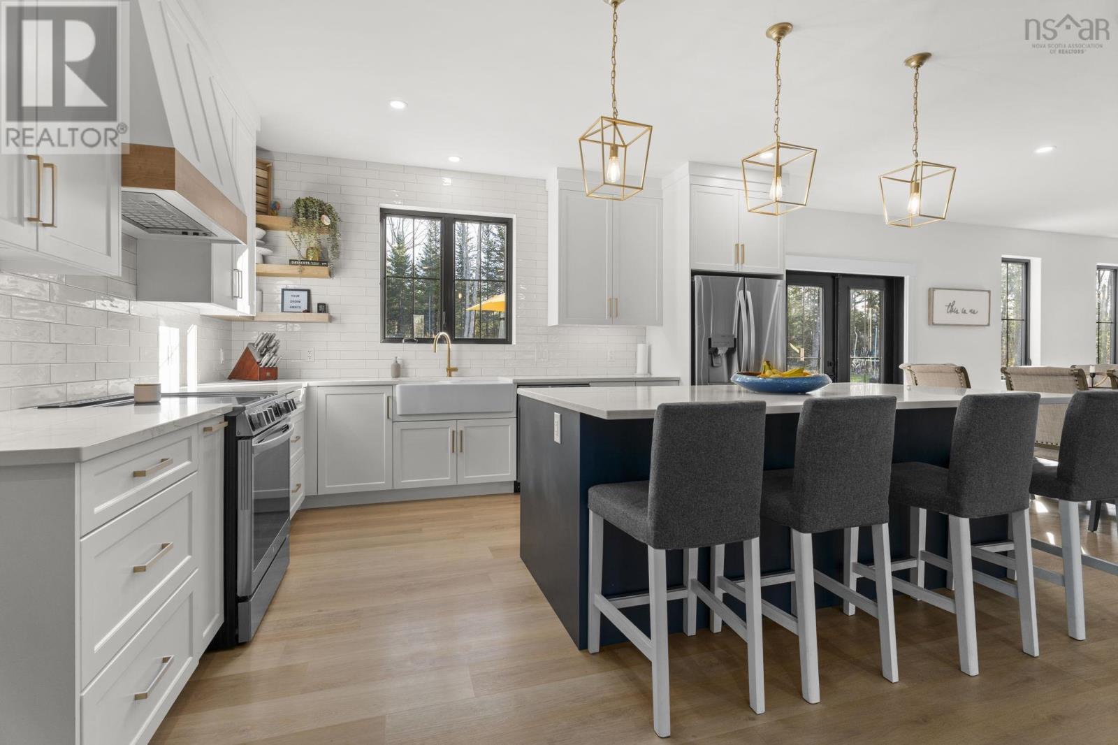 Property 8 of 49 of 106 Edward Dr