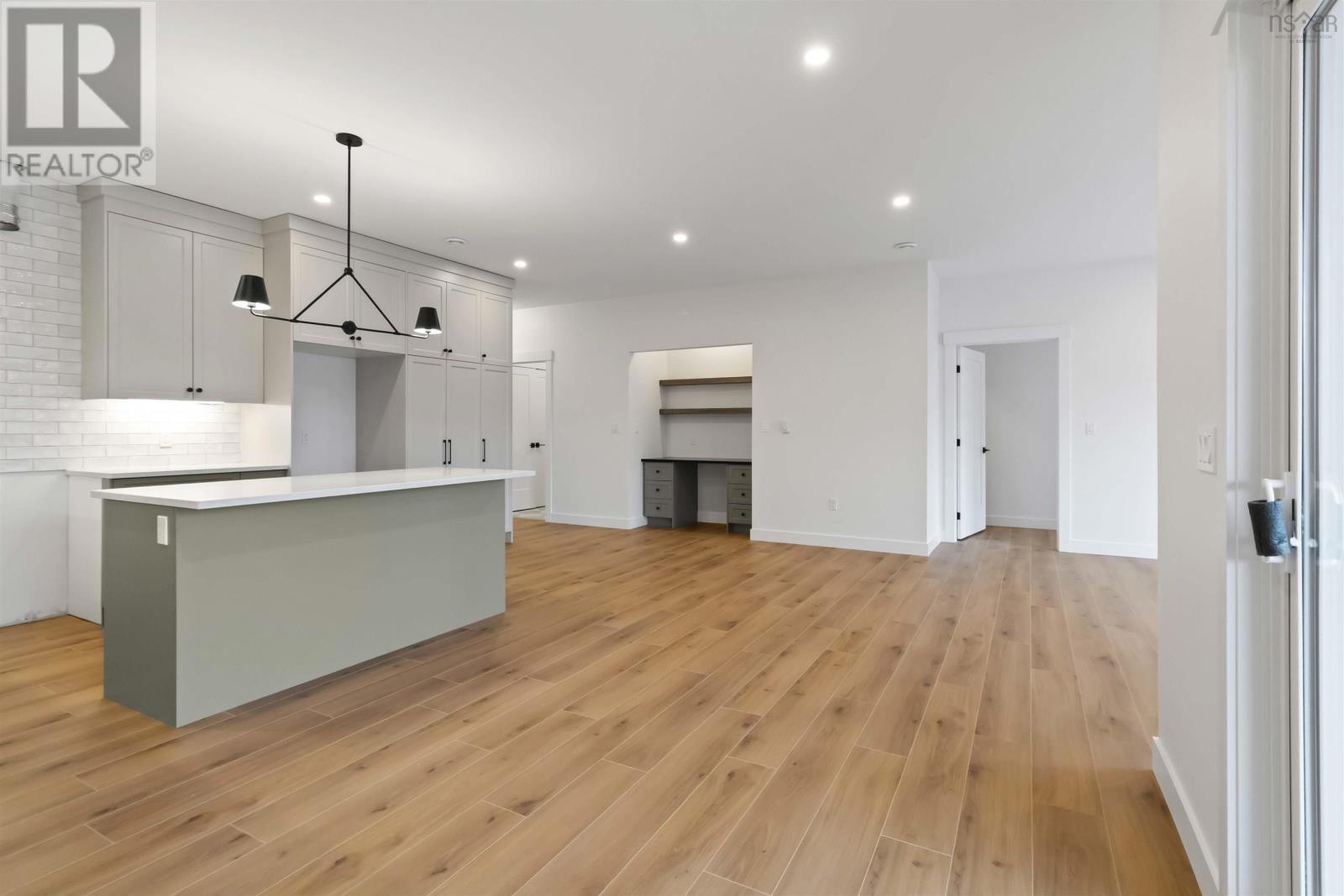 Property 24 of 43 of 48 Jessome Avenue