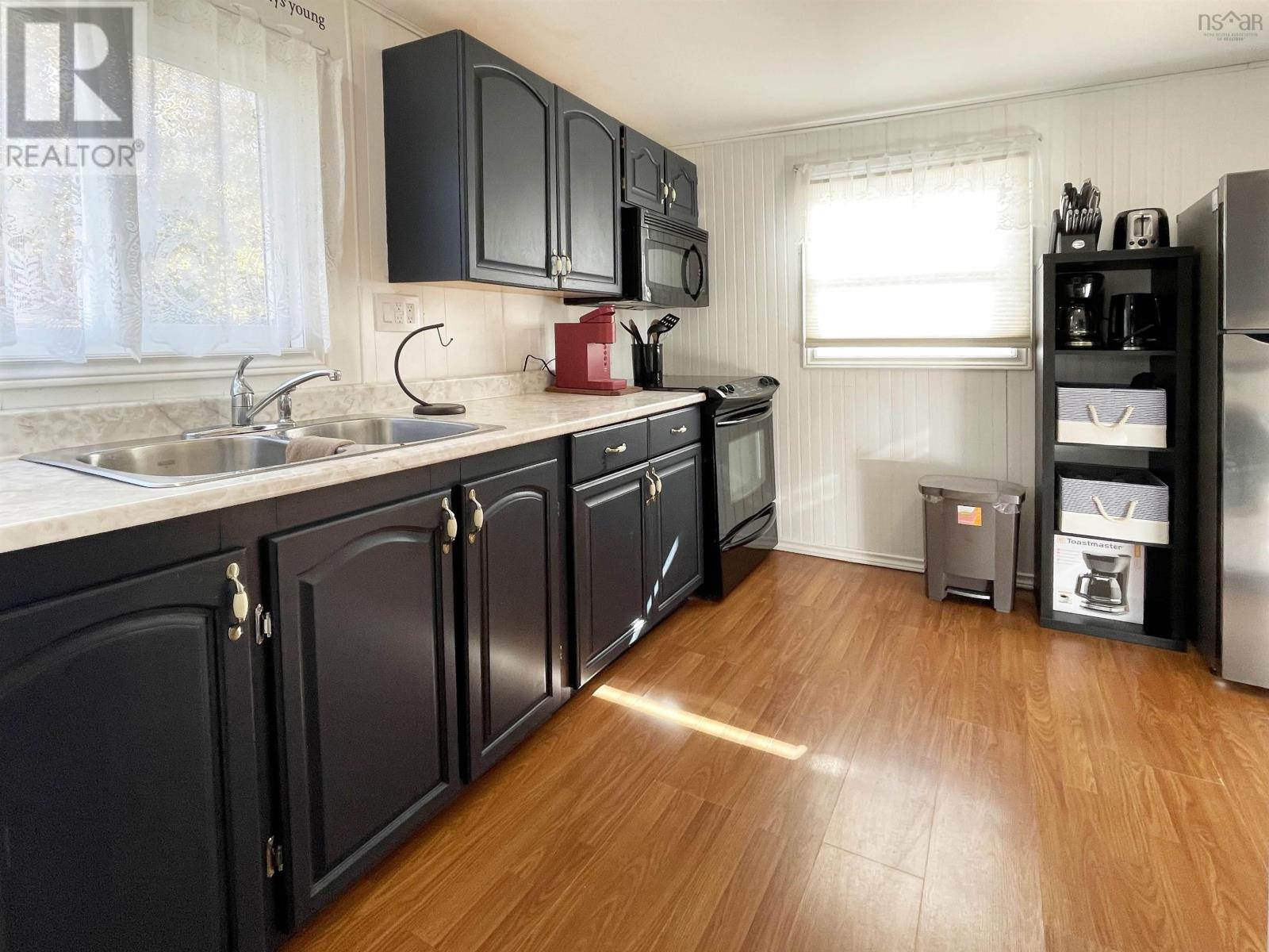 Property 16 of 30 of 40 Jackson Point Road