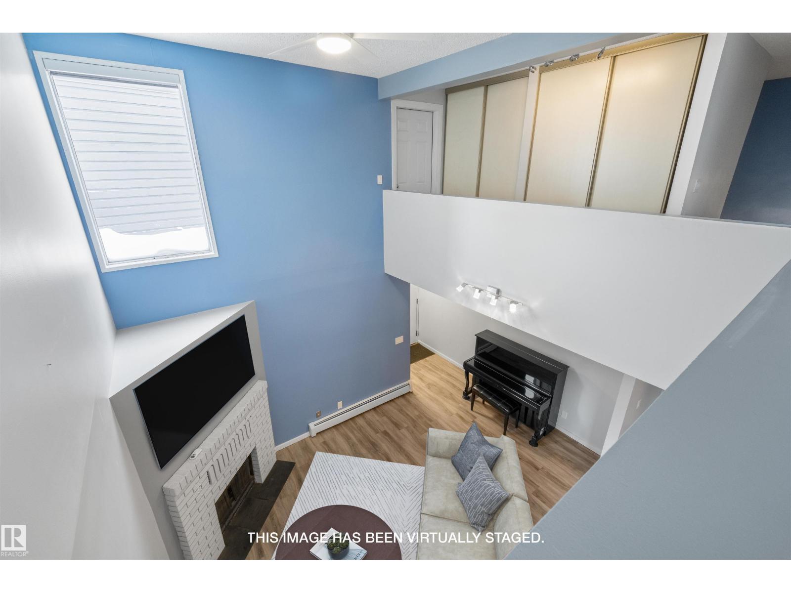 #13 10032 113 ST NW, Edmonton