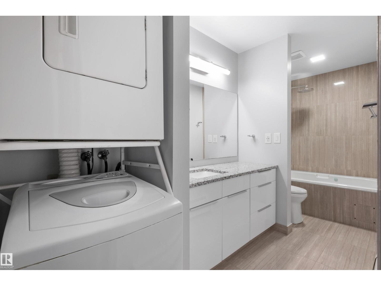 #13 10032 113 ST NW, Edmonton