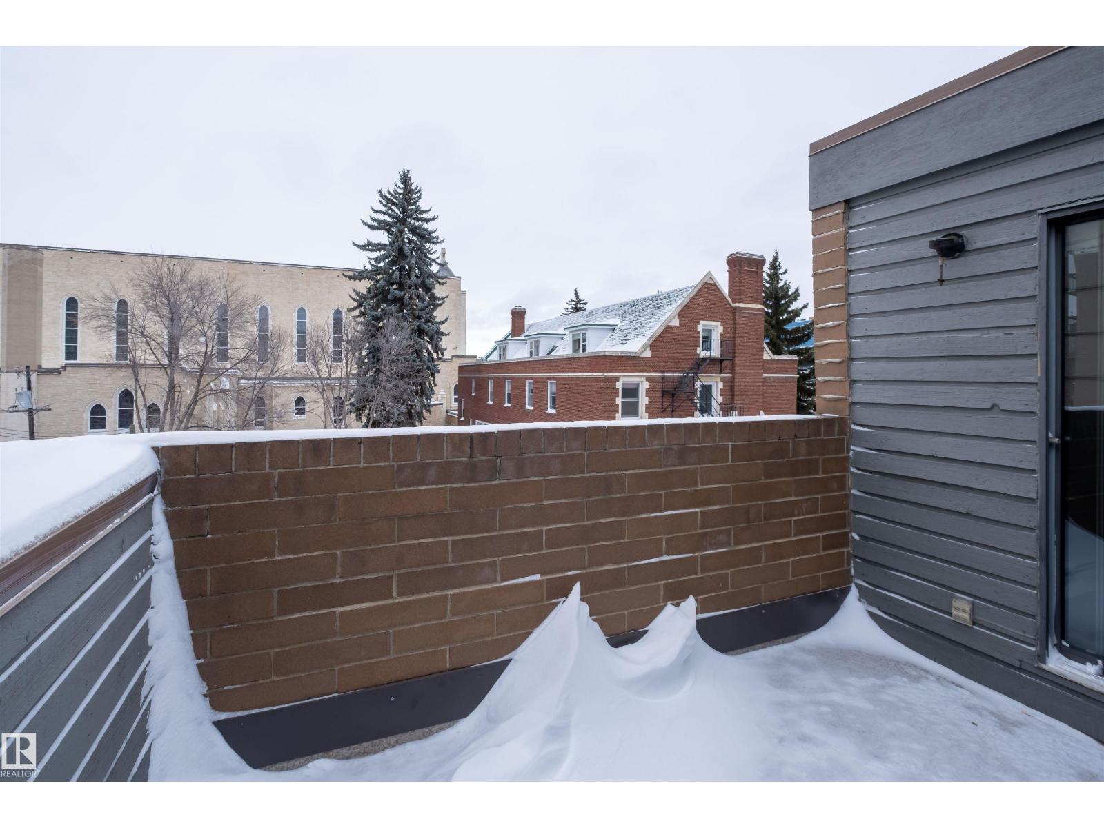 #13 10032 113 ST NW, Edmonton