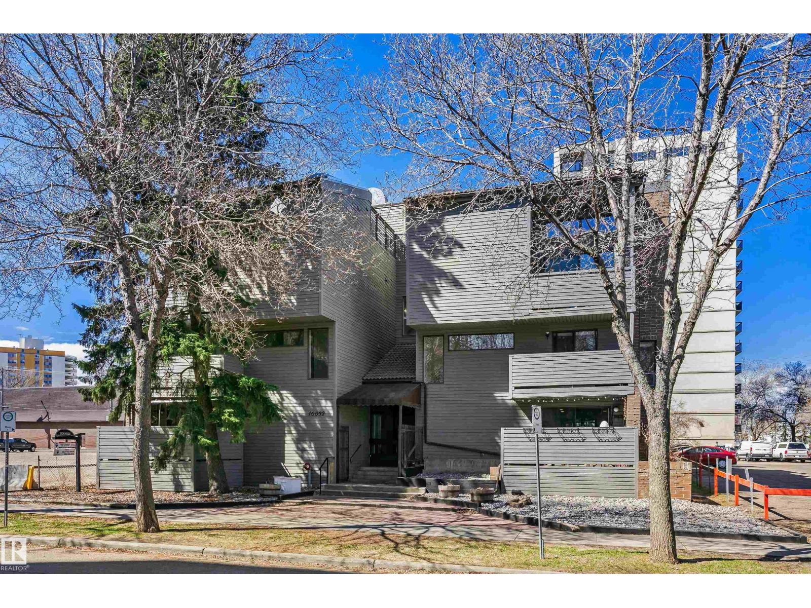 #13 10032 113 ST NW, Edmonton