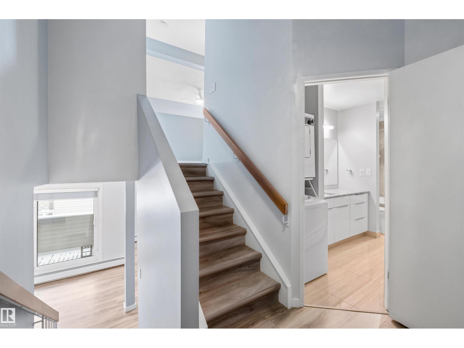 #13 10032 113 ST NW, Edmonton