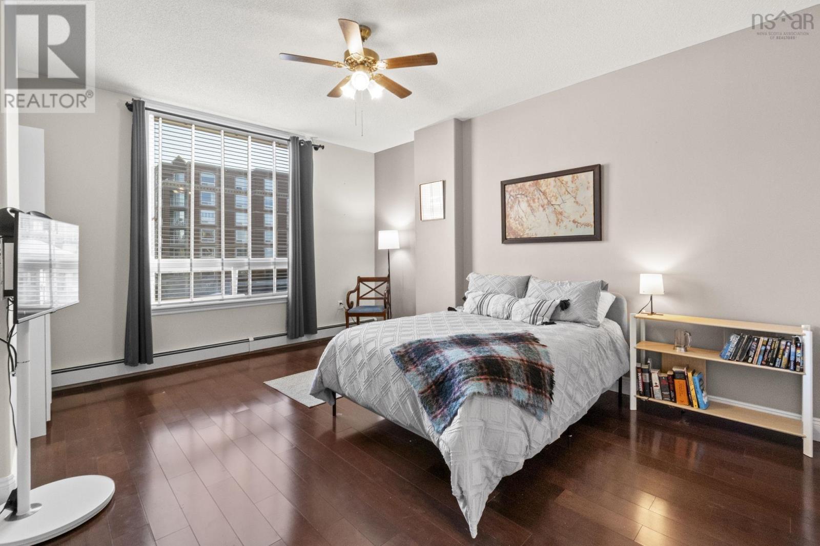 Property 17 of 38 of 213 10 Regency Park Drive