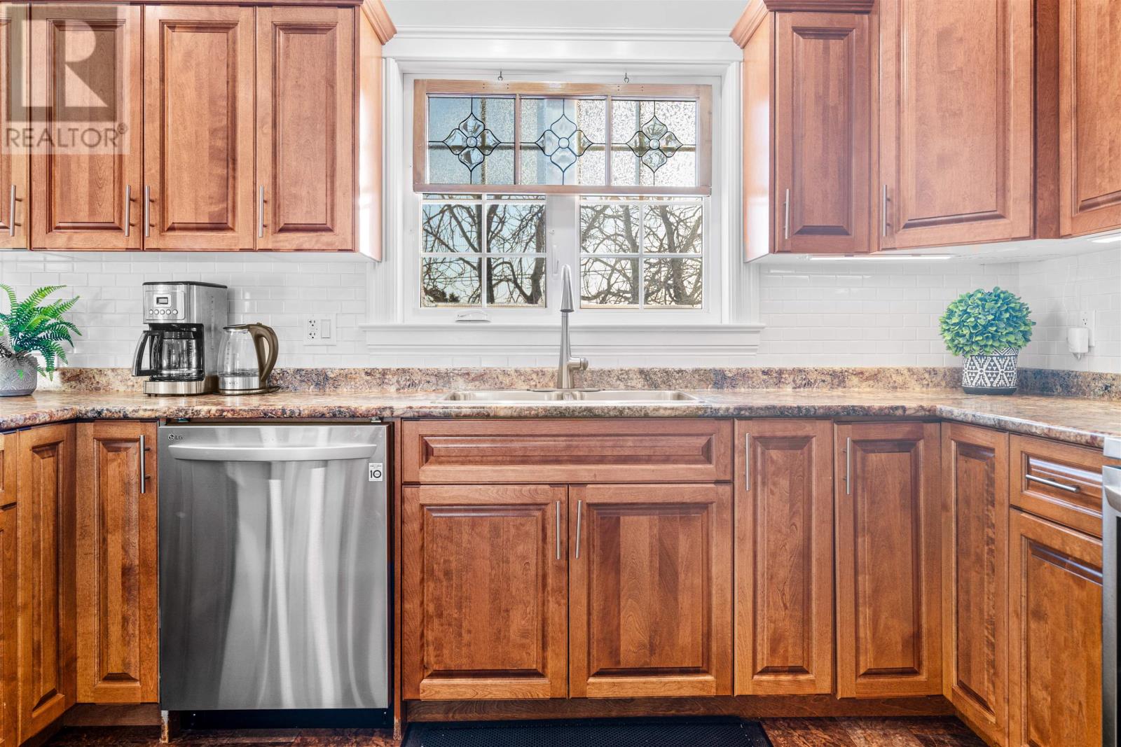 1720 ROUTE 11, LINKLETTER ROAD - 25