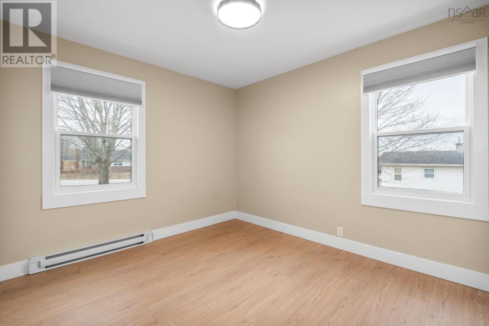 Property 16 of 22 of 37 Highway 14