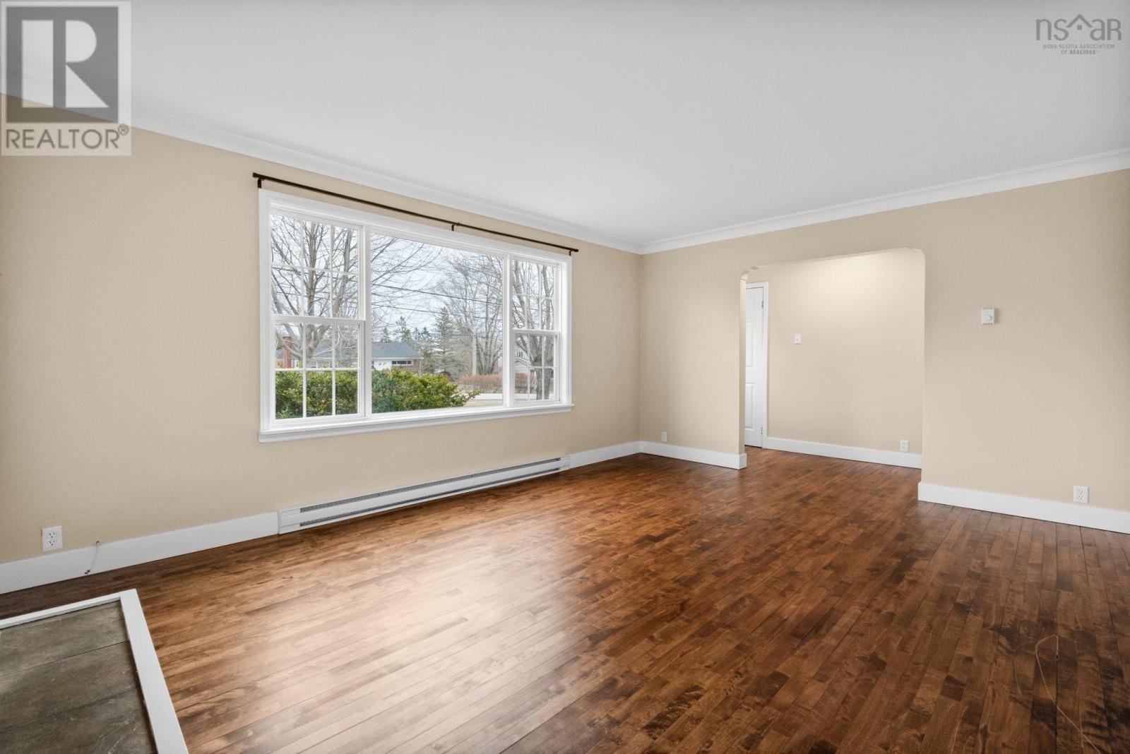 Property 4 of 22 of 37 Highway 14