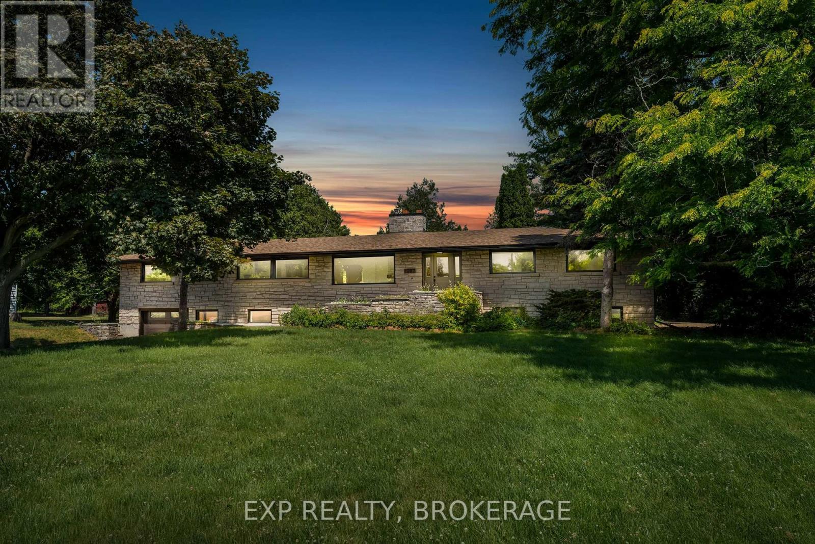 1802 SYDENHAM ROAD - 1