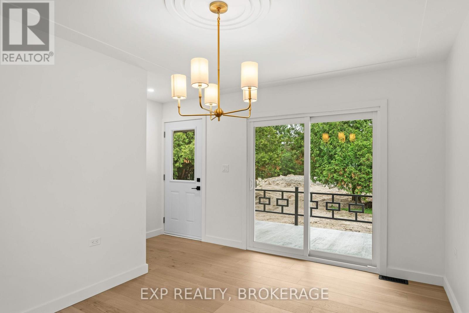 1802 SYDENHAM ROAD - 13