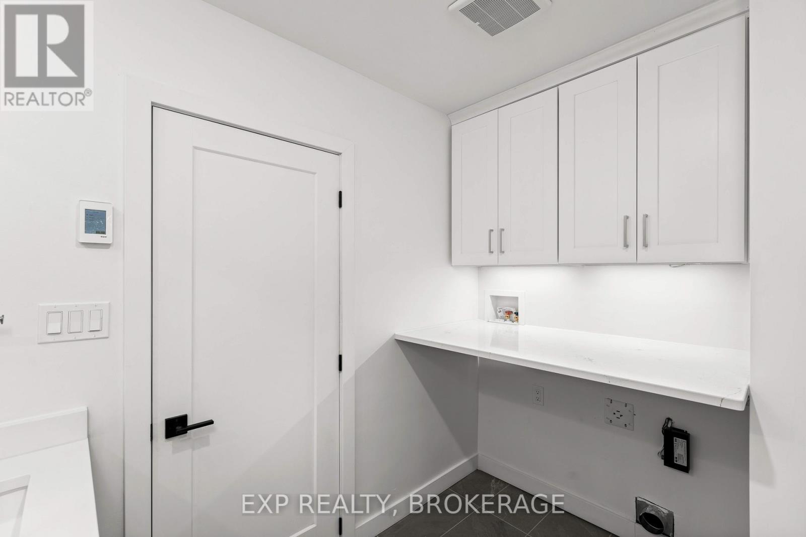 1802 SYDENHAM ROAD - 24