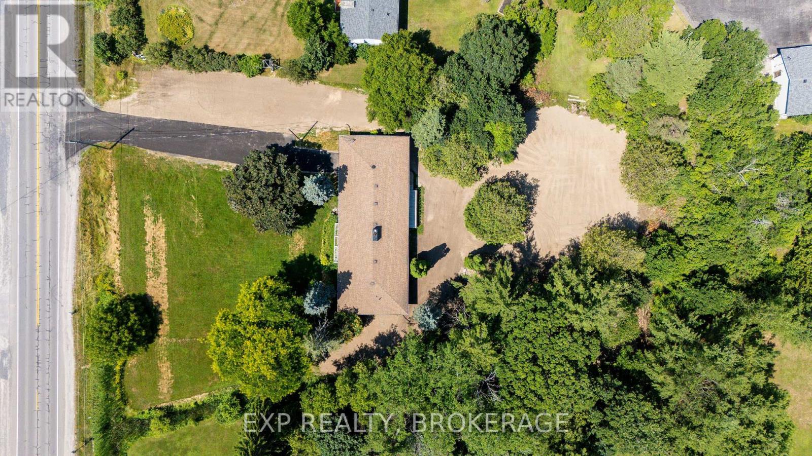 1802 SYDENHAM ROAD,Kingston (City North of 401),,