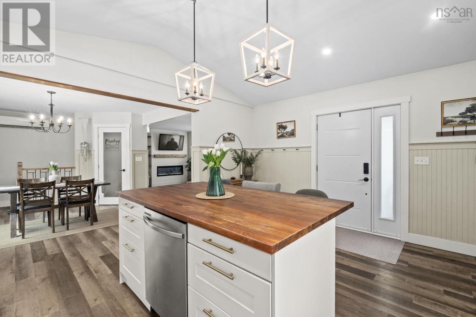 Property 21 of 37 of 1099 English Mountain Road