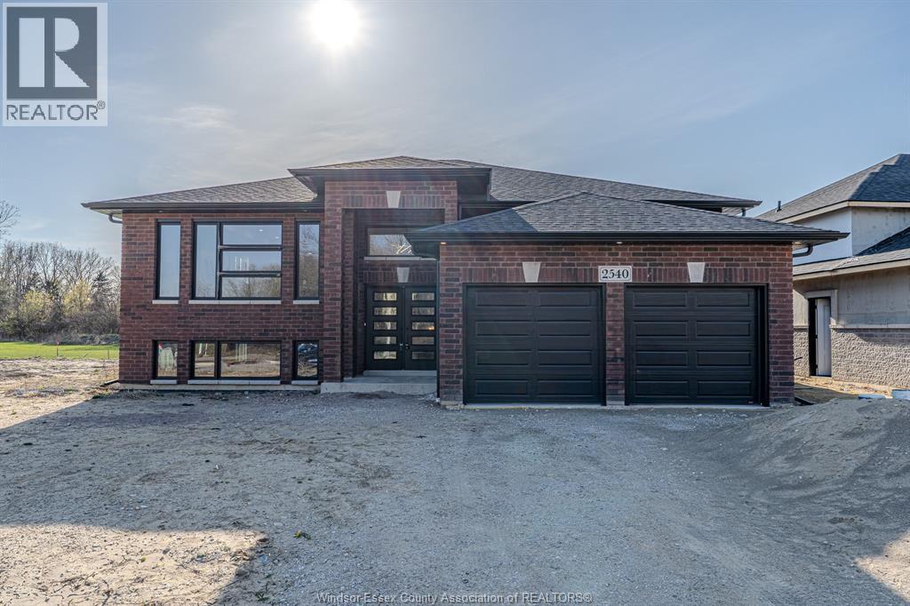 2588 MAYFAIR - 1