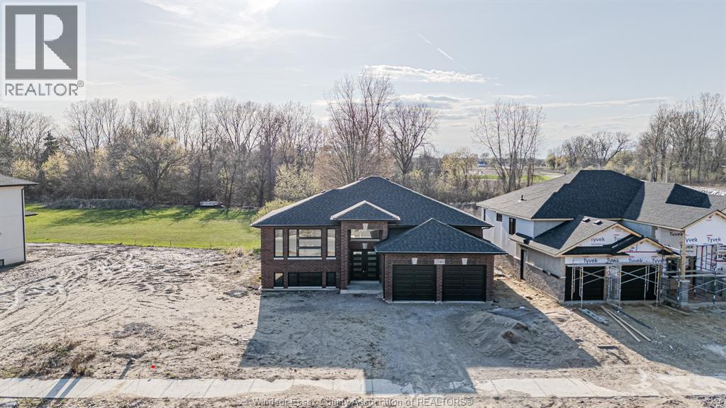2588 MAYFAIR - 27