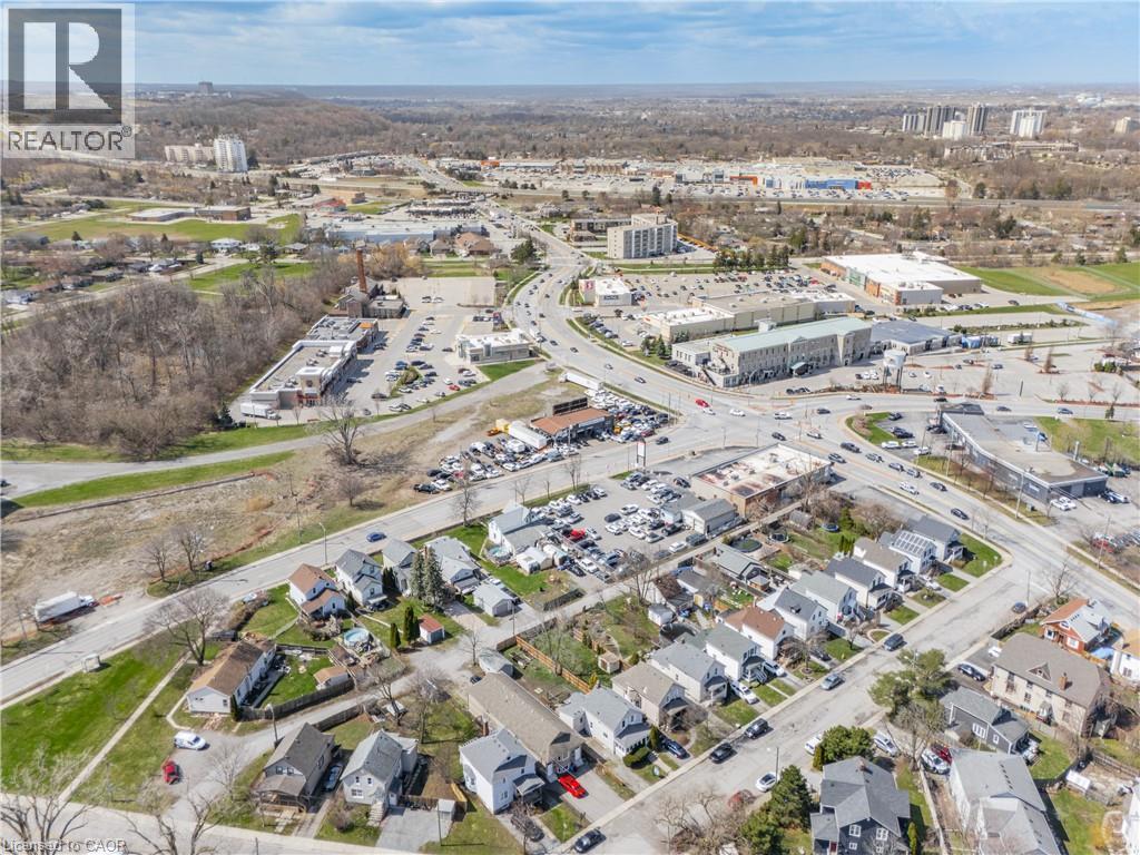 23 PINECREST Avenue - 47