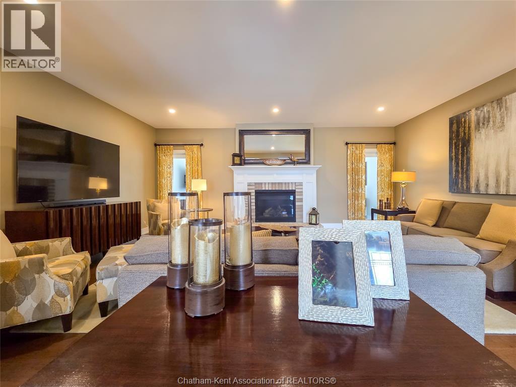 7 Tracy DRIVE - 12