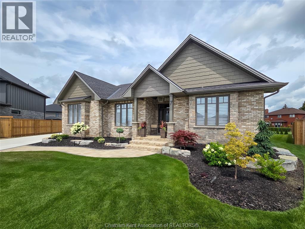 7 Tracy DRIVE - 2