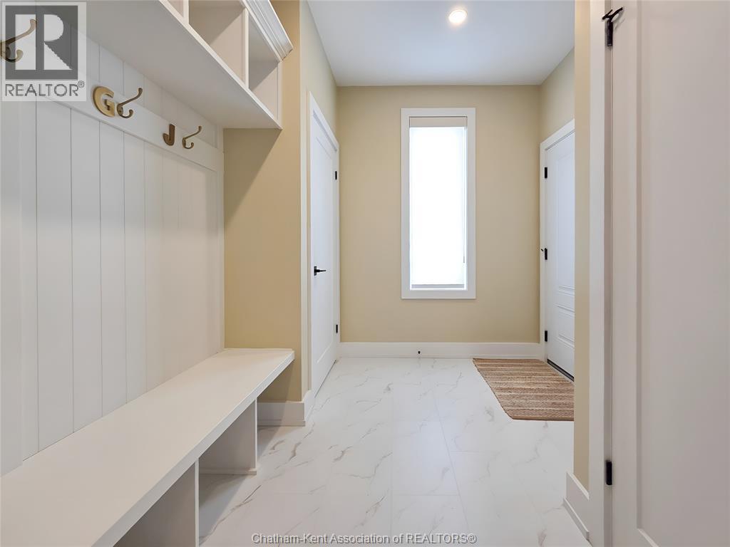 7 Tracy DRIVE - 25