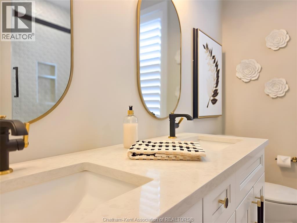 7 Tracy DRIVE - 30