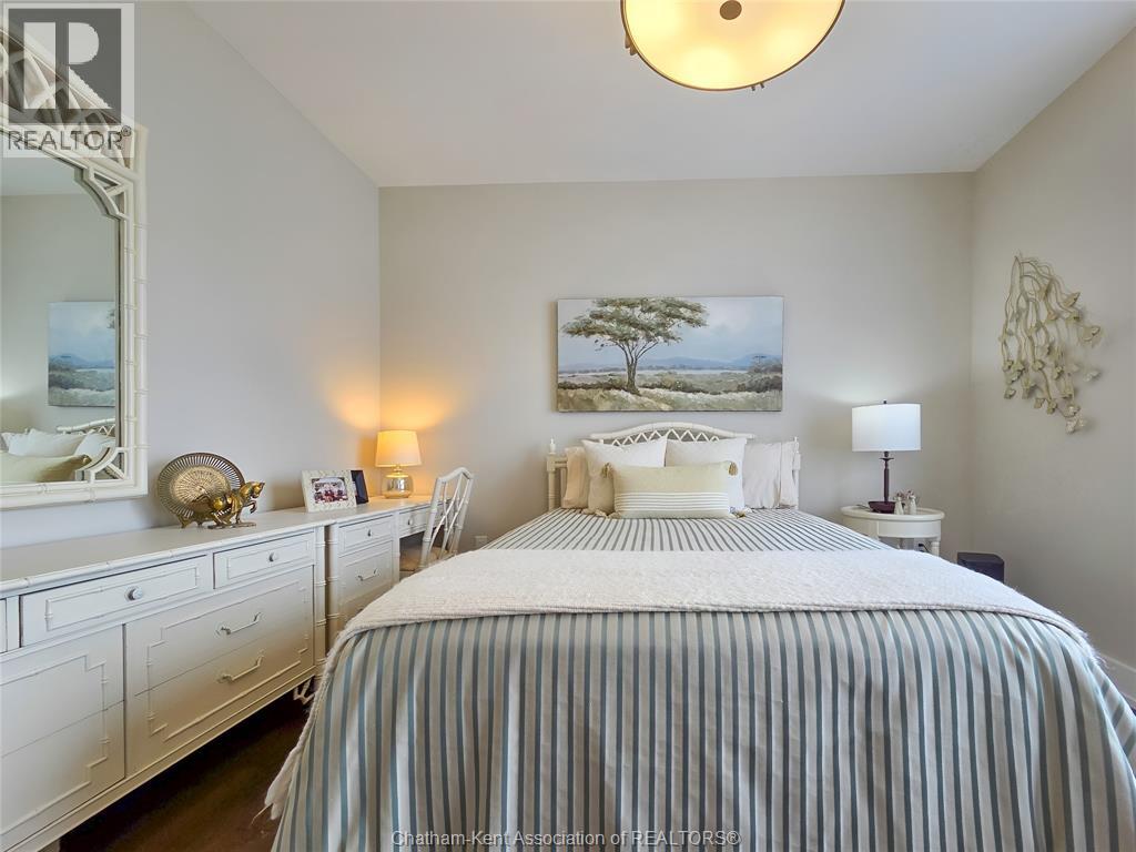 7 Tracy DRIVE - 32