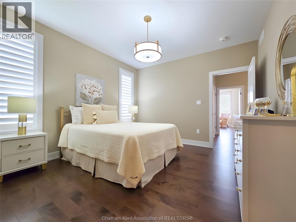 7 Tracy DRIVE - 35