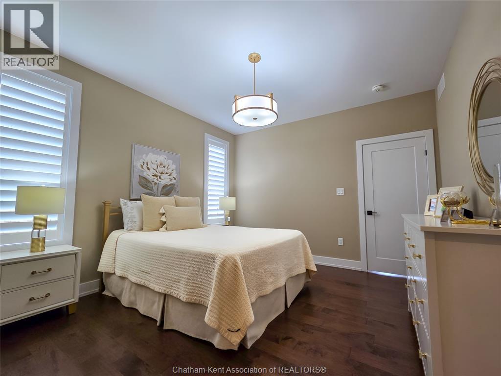 7 Tracy DRIVE - 36