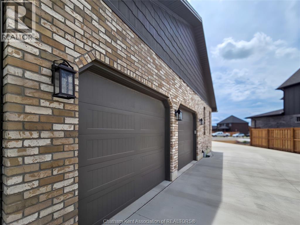 7 Tracy DRIVE - 7