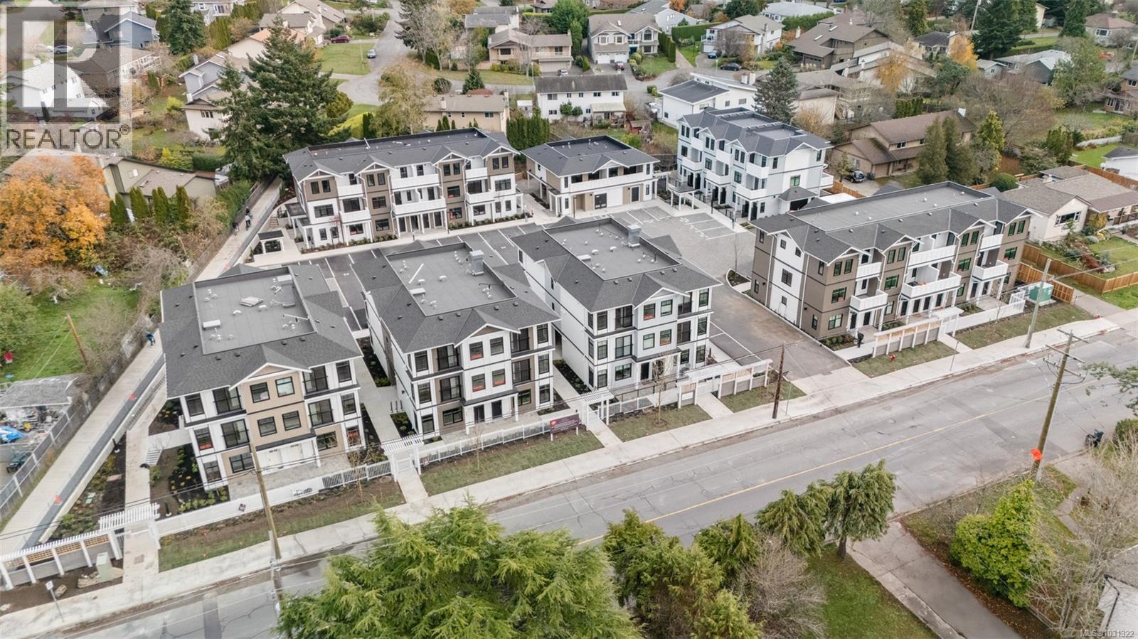 #2201 4201 Tyndall Ave - 7