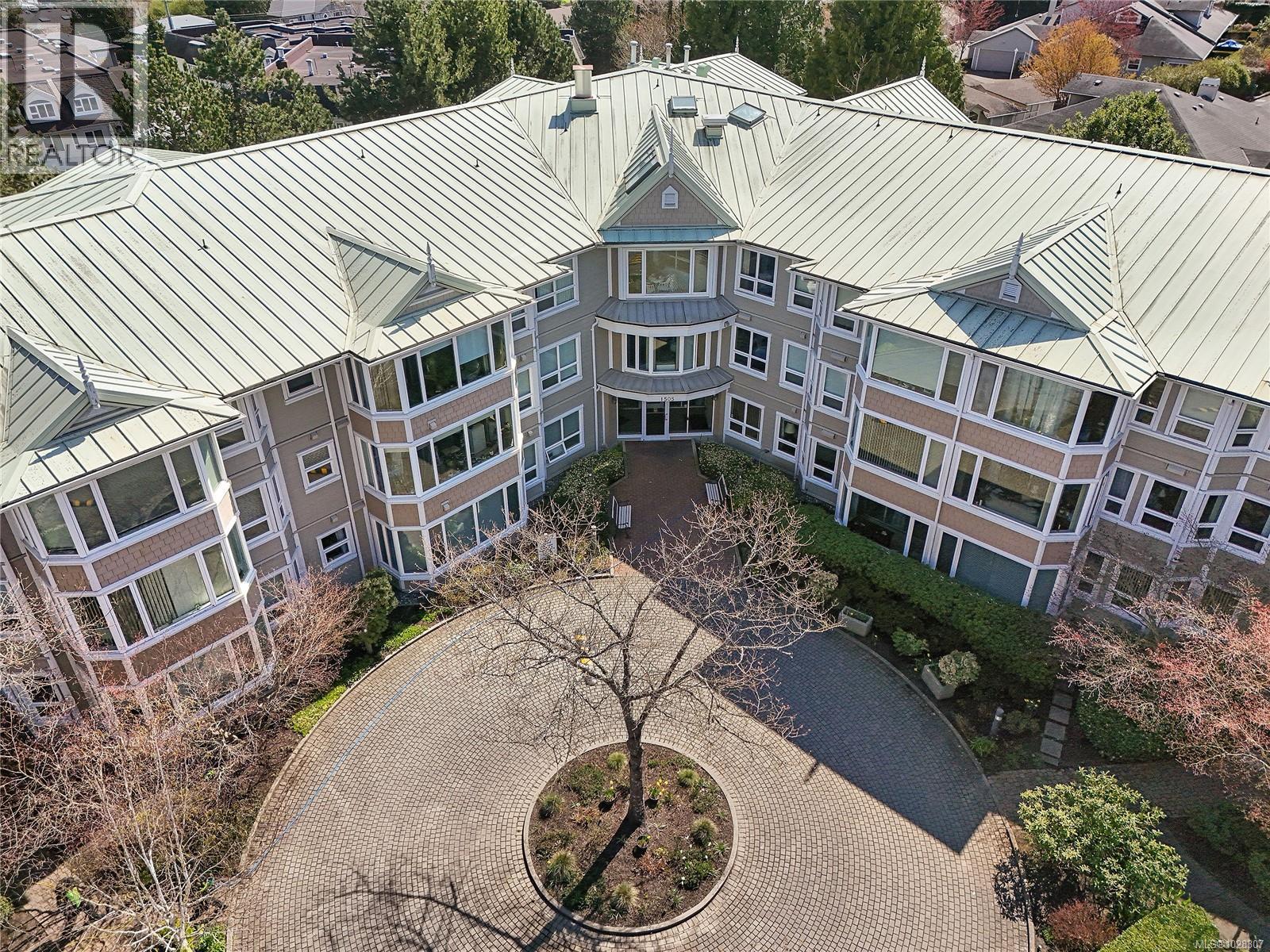 #105 1505 CHURCH AVE - 48