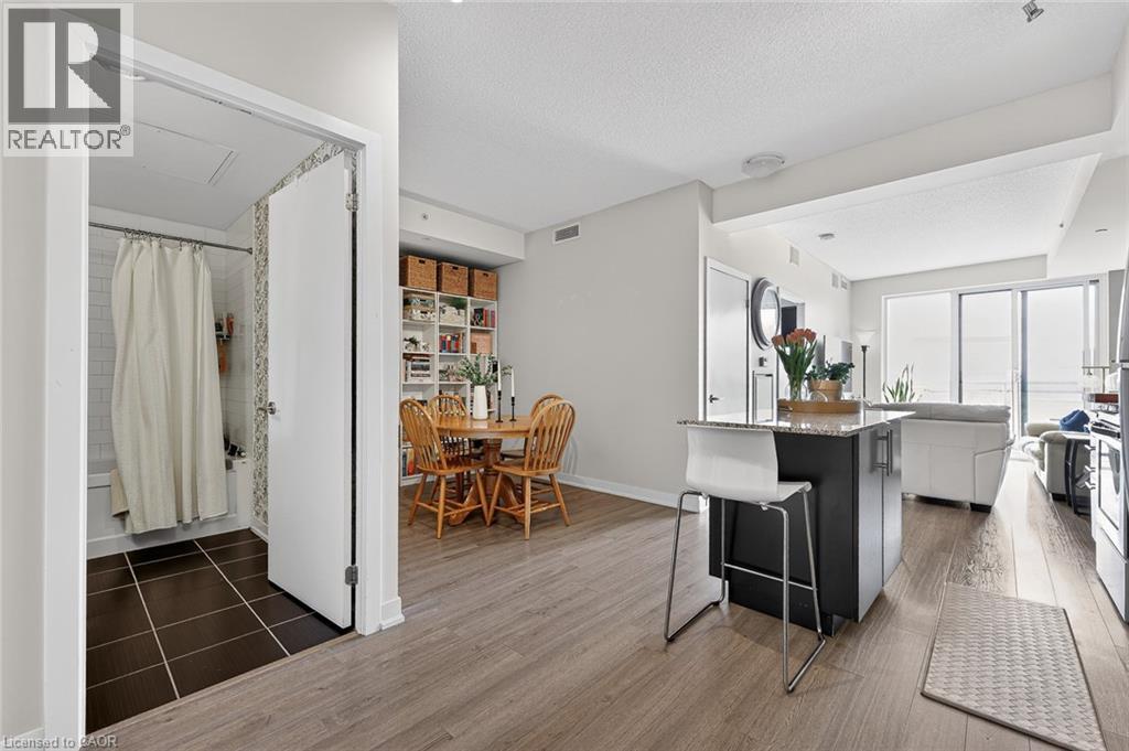 #1006 85 DUKE Street W - 19
