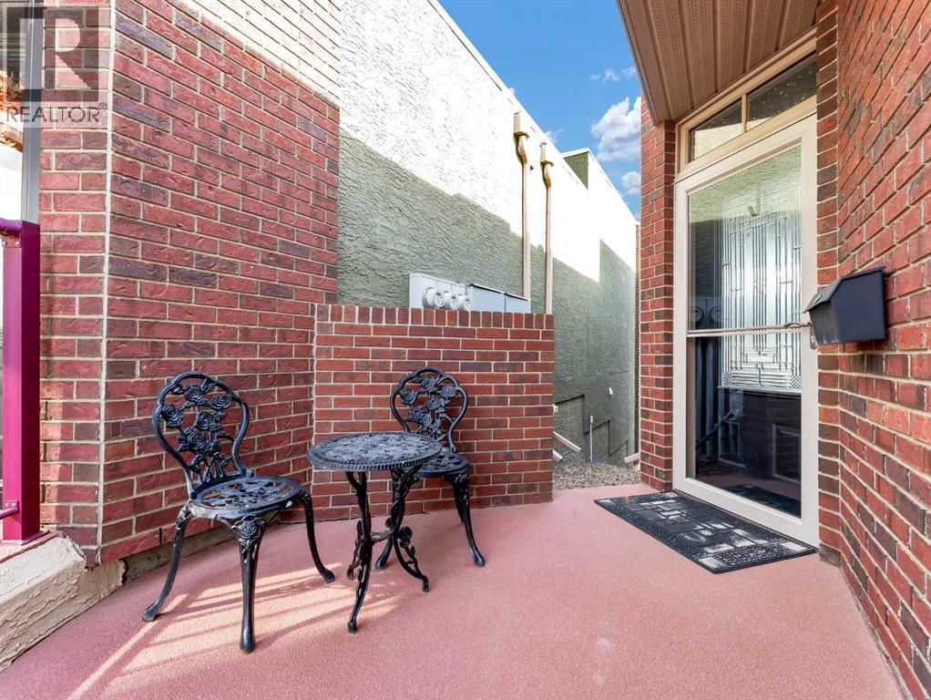 
          24 Palisades Mews Northeast
            <br/>
            <span>Medicine Hat</span>
            , 
            <span>AB</span>
             <span>T1C2B5</span>
        