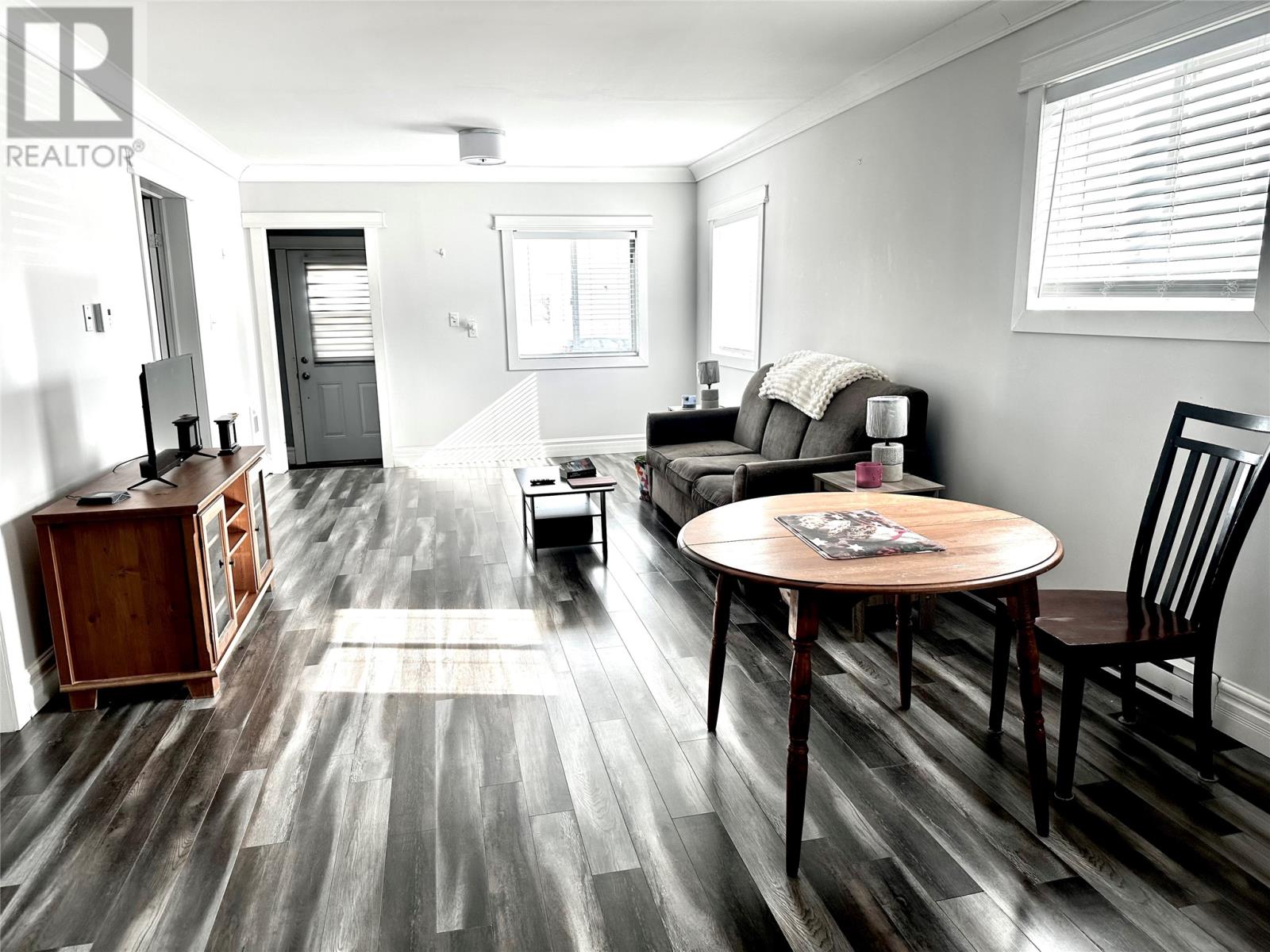 3 & 3B Station Road - 32