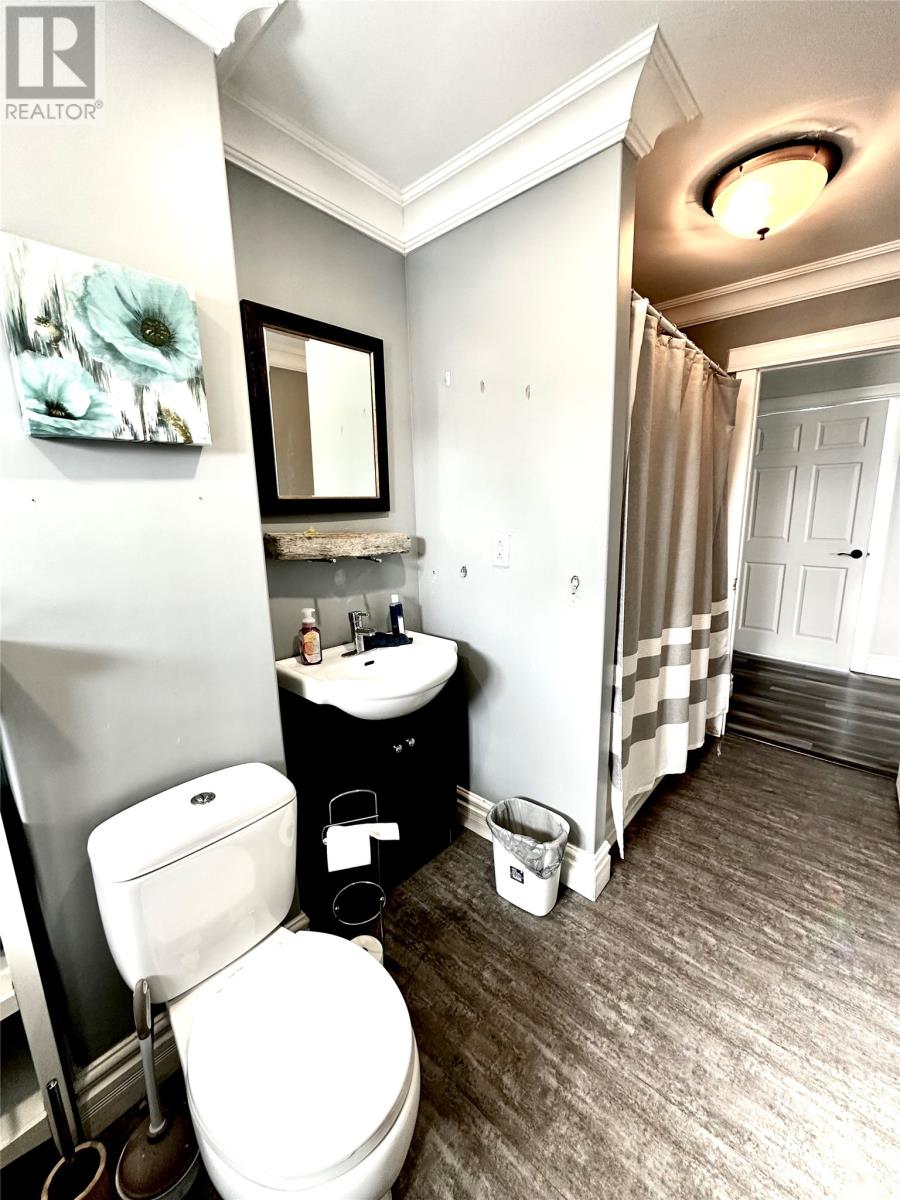 3 & 3B Station Road - 40