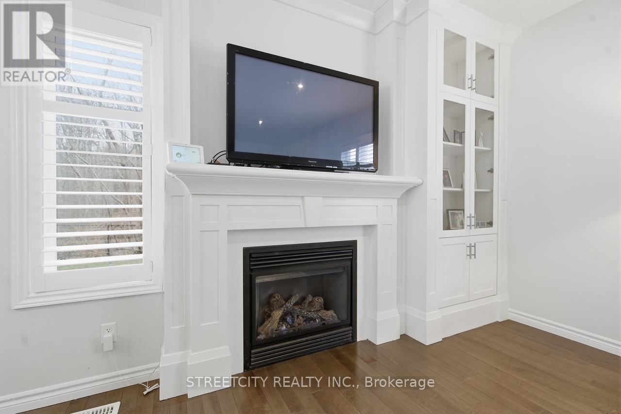 2138 NORTH ROUTLEDGE PARK - 7
