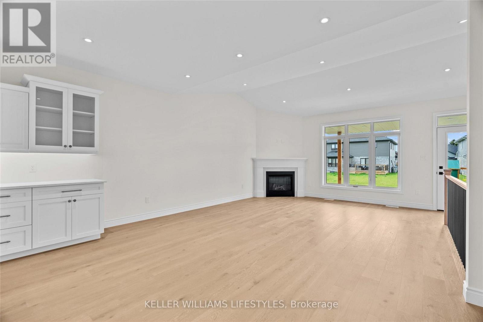 110 LENEVE STREET - 13