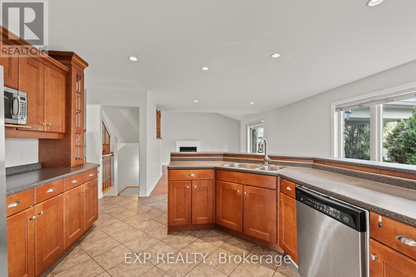 8233 COSTABILE DRIVE - 16