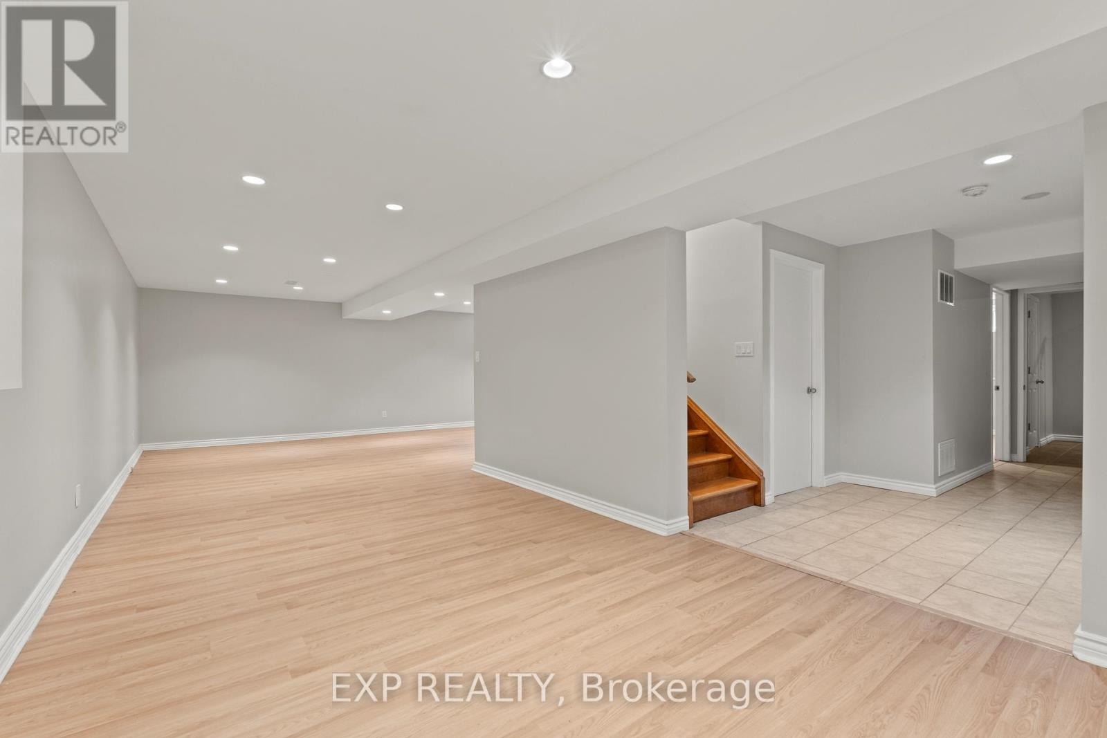 8233 COSTABILE DRIVE - 32