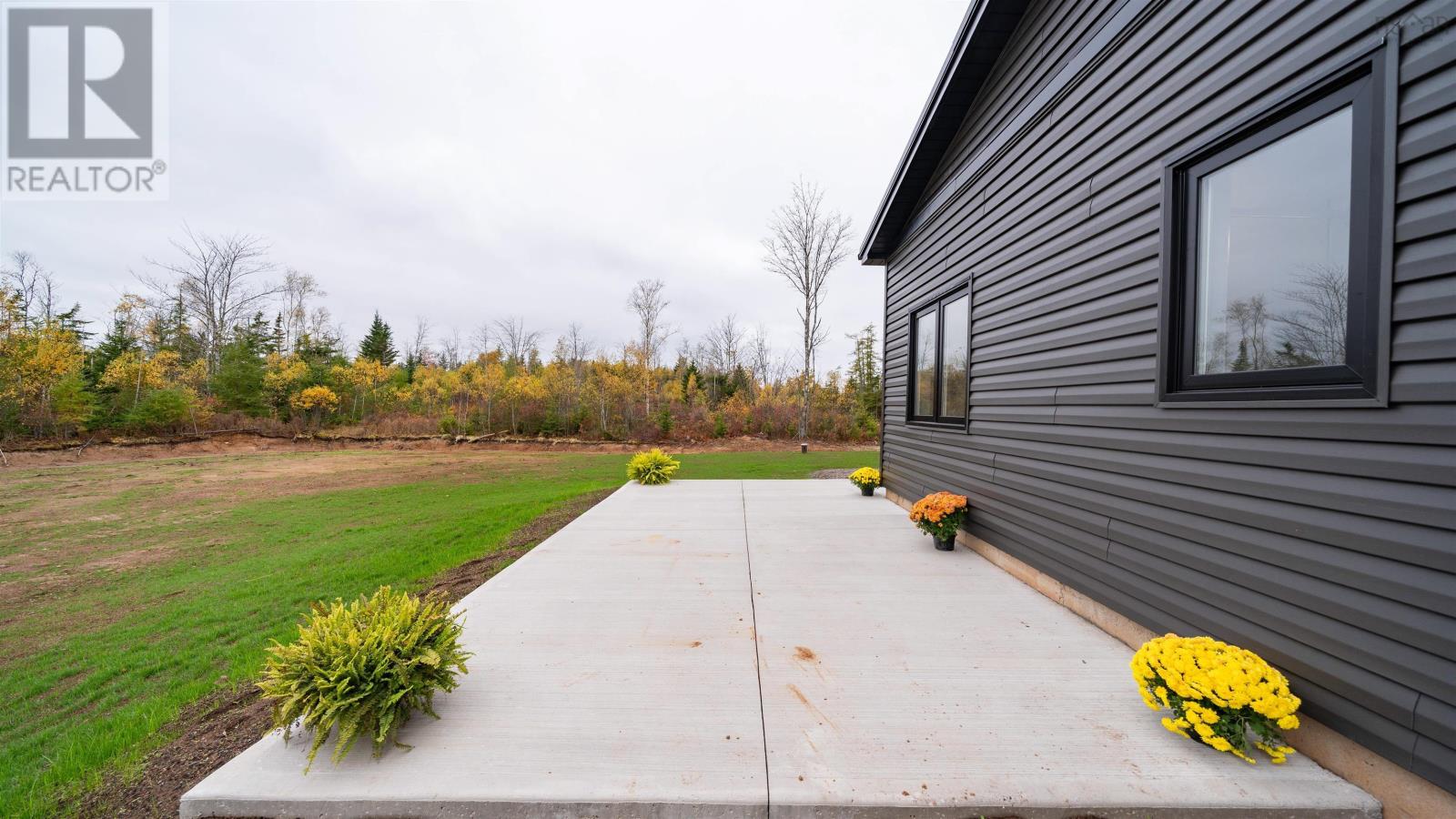 Property 5 of 44 of 72 Chisholm Road