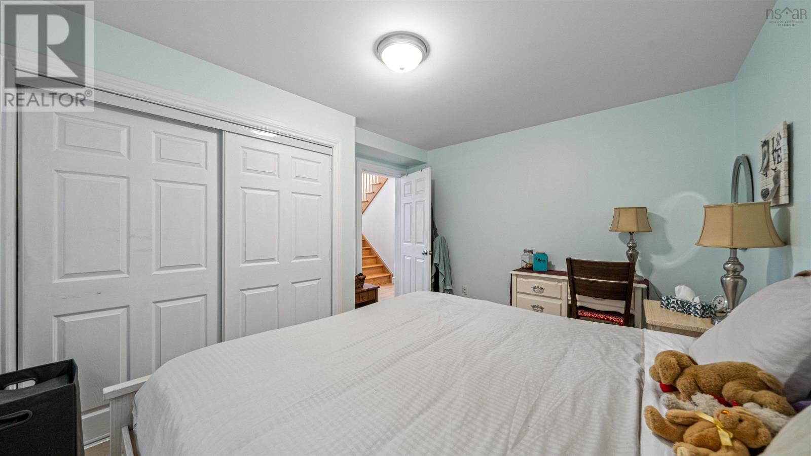 Property 31 of 45 of 89 Clearwood Court