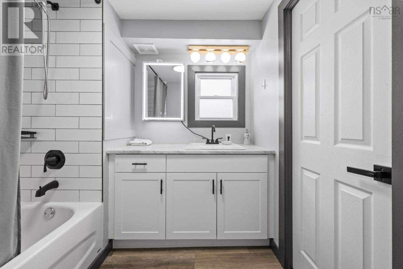 Property 19 of 29 of 12 Stanley Street