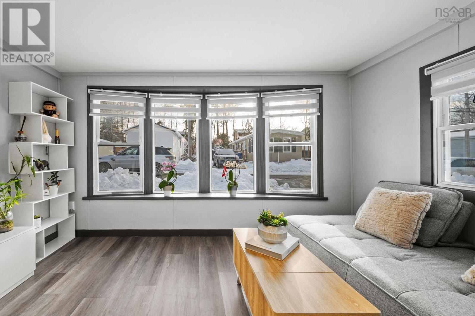 Property 7 of 29 of 12 Stanley Street