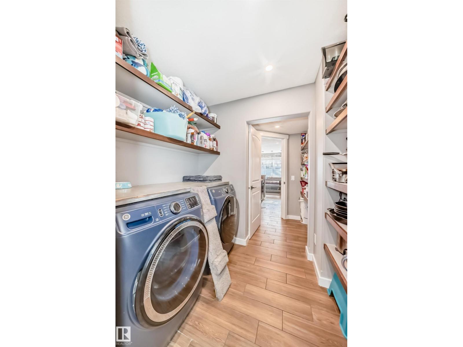 6303 2 AV SW, Edmonton