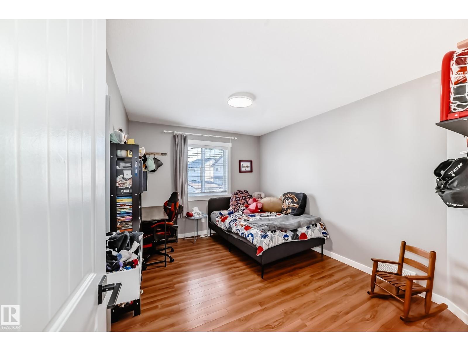 6303 2 AV SW, Edmonton