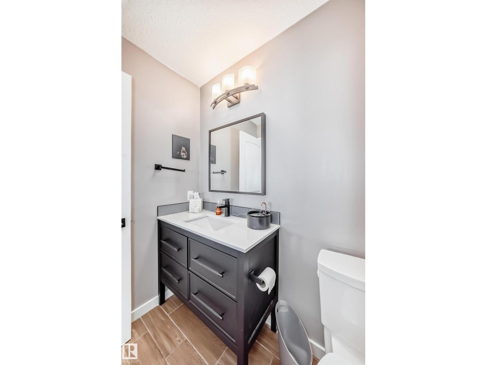 6303 2 AV SW, Edmonton