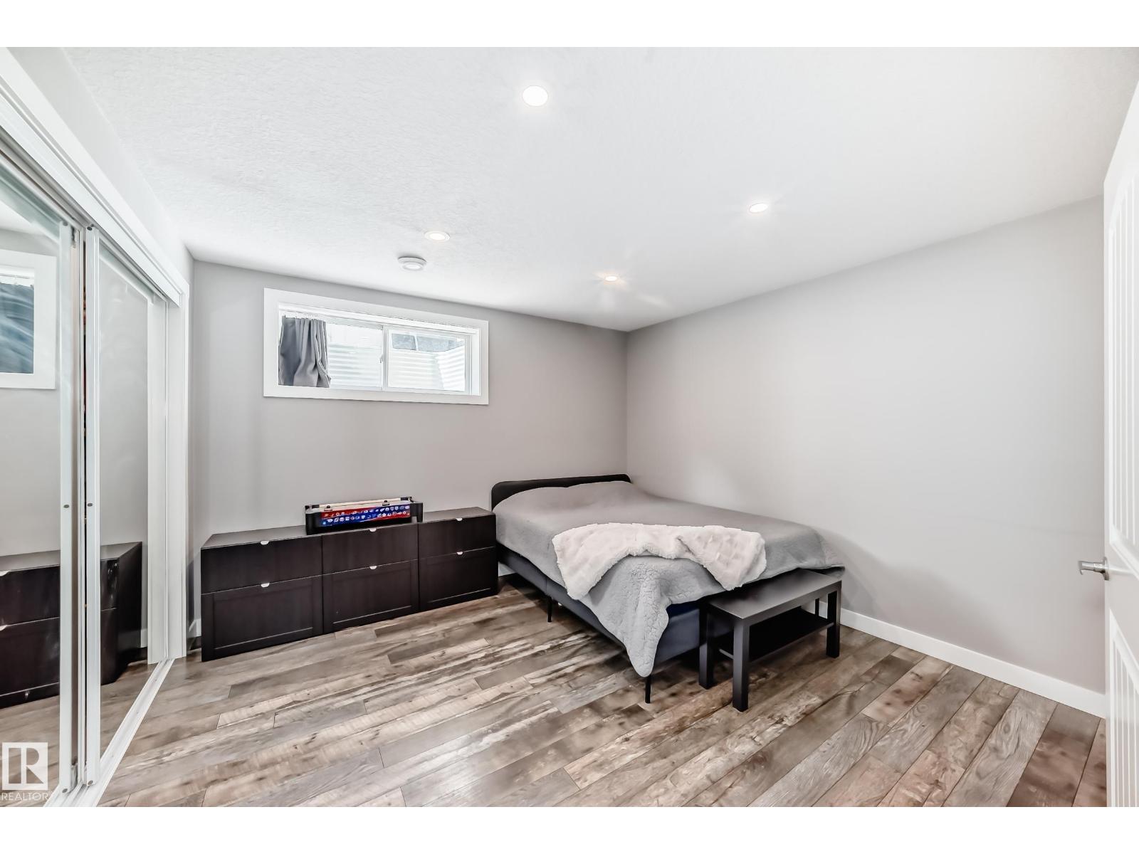 6303 2 AV SW, Edmonton