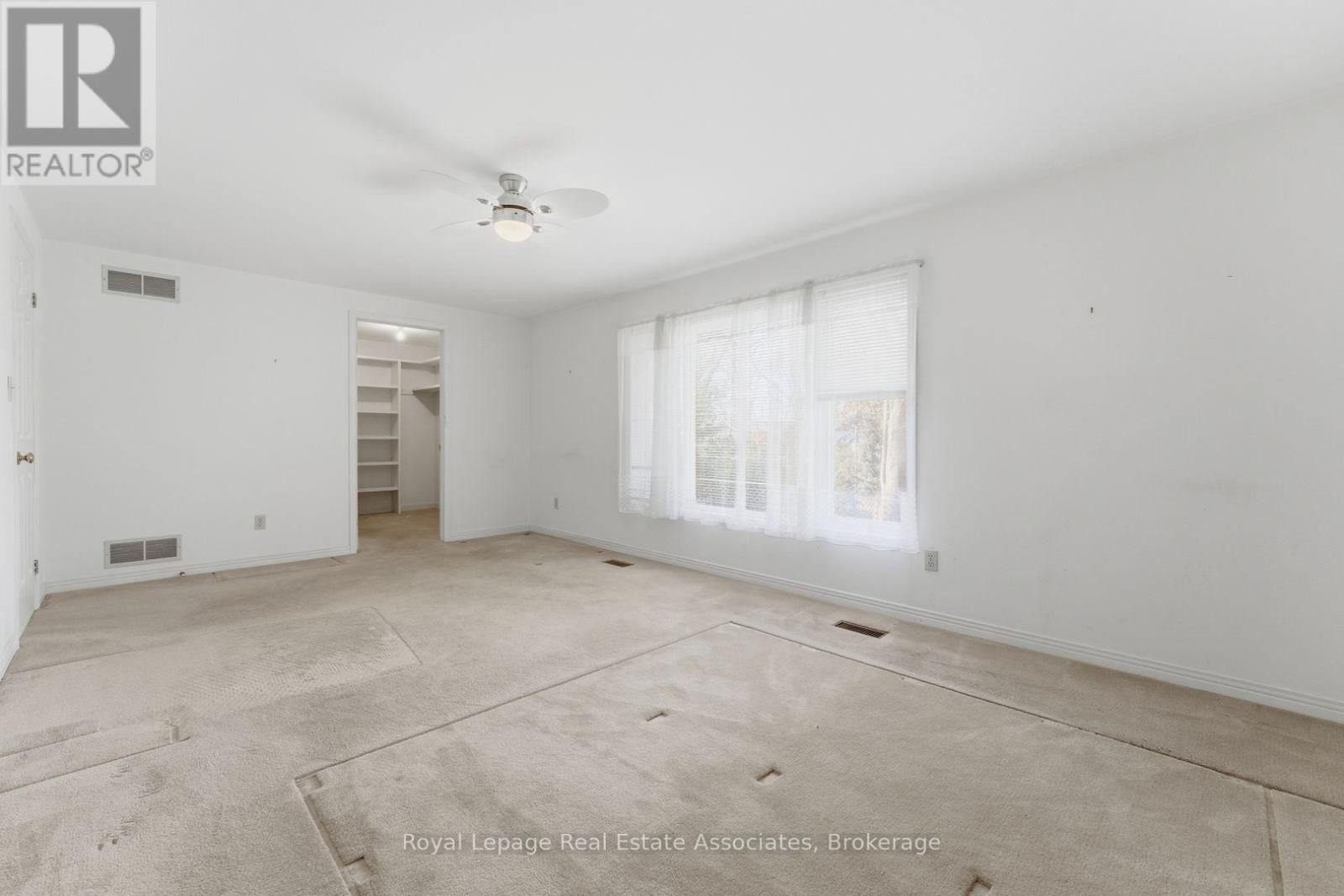 95 OAKES DRIVE - 35